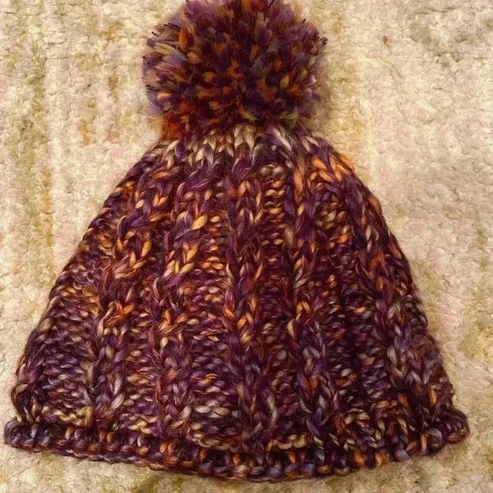 WORLD MARKET KNIT BEENIE WINTER HAT WITH POM POM
